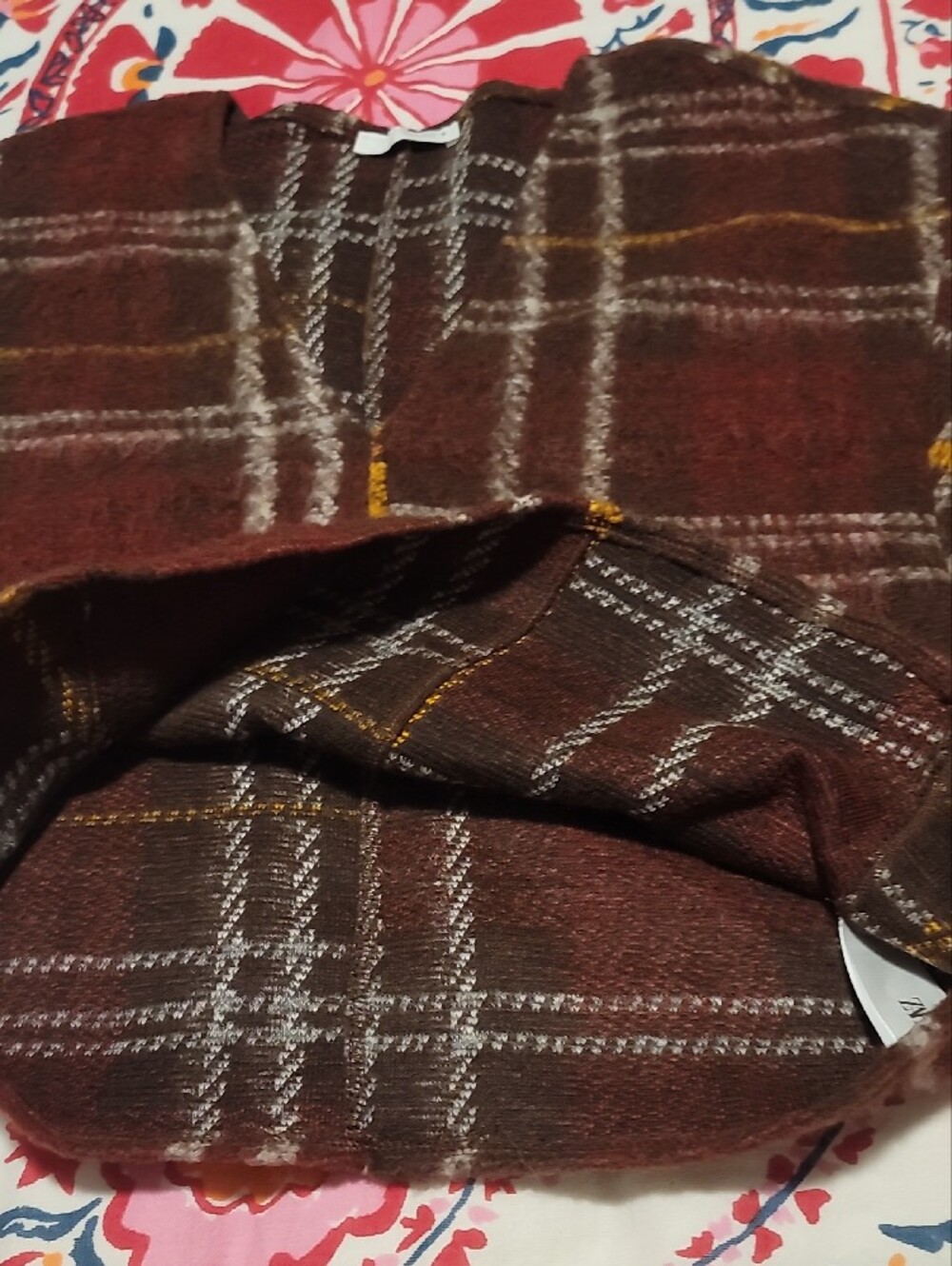 NWOT Zara Womens Warm Brown Red Plaid V Neck Fall Sweater Cream & Mustard Accent - Picture 11 of 16